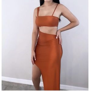 Brand new ginger cutout dress super cute 🥰😍 
Model wears size small